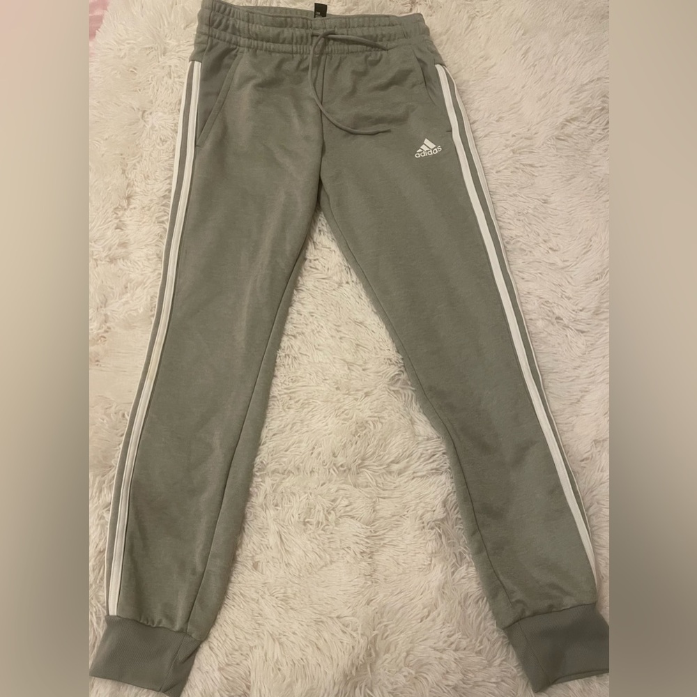 Adidas sweat pants & hoodie jacket SET.